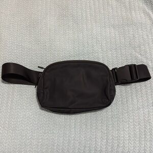 Lululemon Everywhere Belt Bag 1L